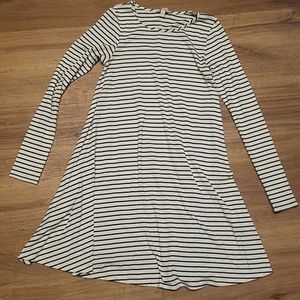 XS black & cream striped long sleeve dress